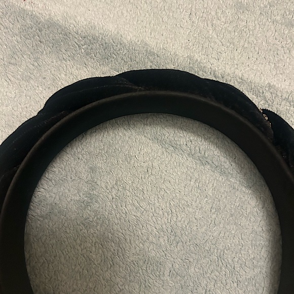 Francesca’s Rhinestone Twisted Headband - Picture 4 of 7